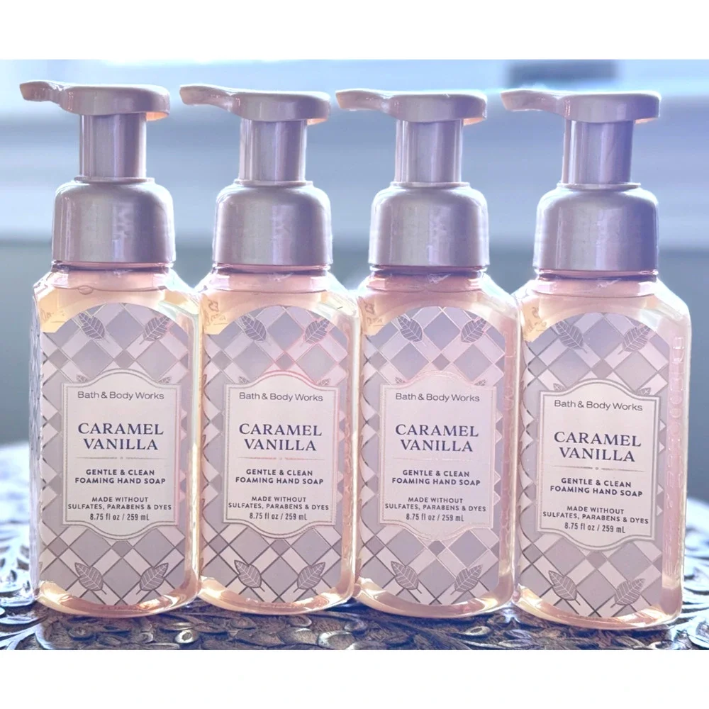 Bath & Body Works 8.75 oz Caramel Vanilla Gentle & Clean Foaming Hand Soap x4